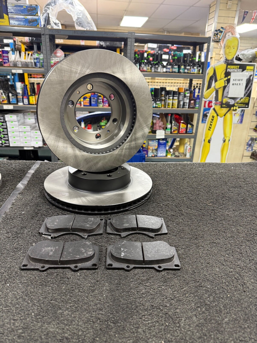 FOR TOYOTA FJ CRUISER BRAKE DISC BRAKE PAD FRONT REAR GSJ1