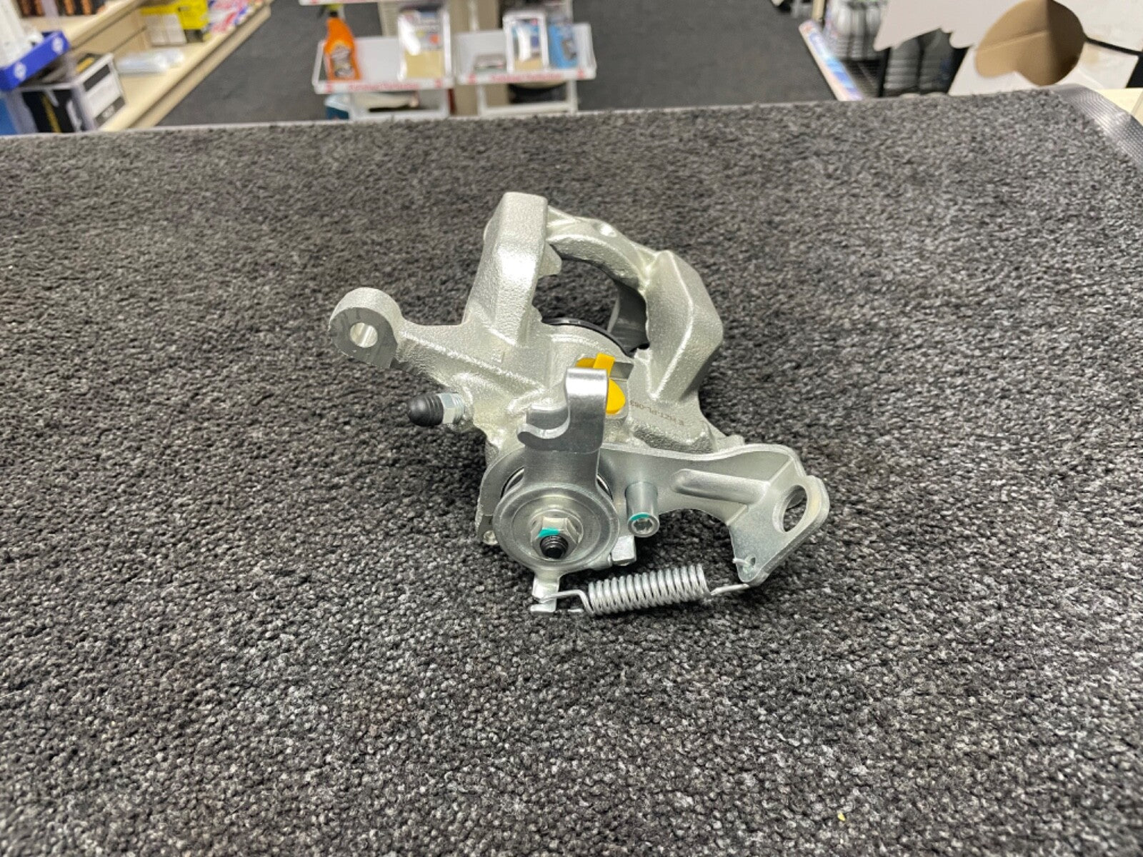 ASTRA J CDTi ZAFIRA MK3 TURBO REAR BRAKE CALIPER ELECTRIC HANDBRAKE 292MM RH OS
