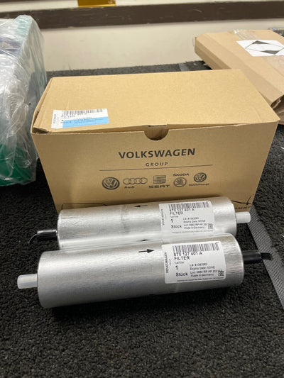 AUDI A5 2.0 3.0 2.7 TDi B9 8F 8T DIESEL FUEL FILTER GENUINE AUDI 8T0127401A x2