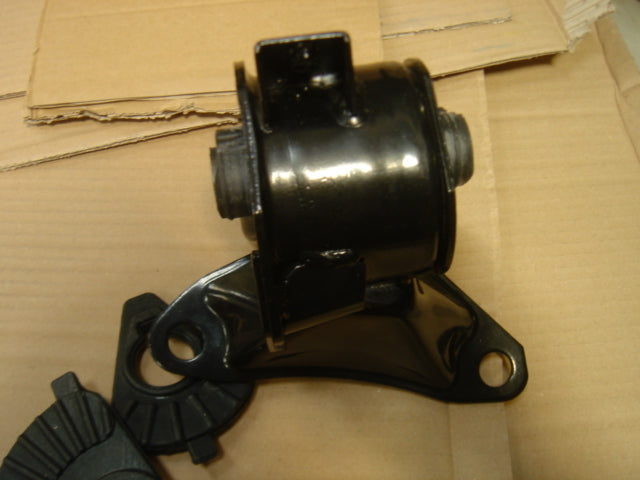 MAZDA 6 1.8 2.0D 2.2TD 2.3 2008-013  ENGINE GEARBOX MOUNTING  FRONT LEFT
