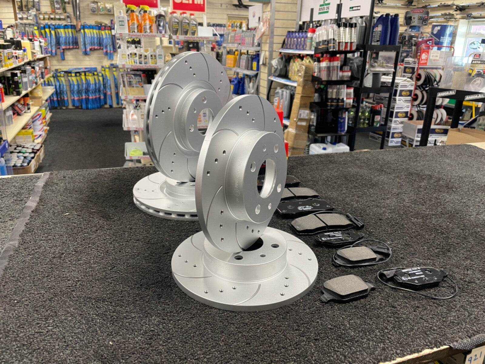 BRAKE DISC FRONT REAR DRILLED GROOVED FIAT ABARTH 595 1.4 COMPETIZIONE