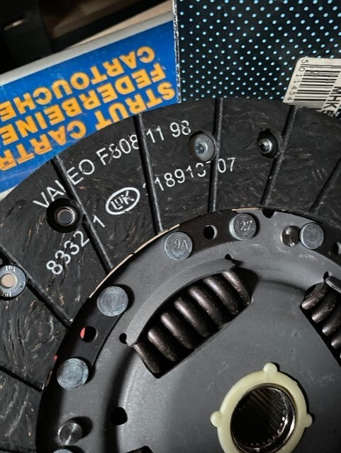 CLUTCH KIT  3 FOR VW PASSAT B3 B4 CORRADO 2.0 VW GOLF MK3 2.0GTI  228MM