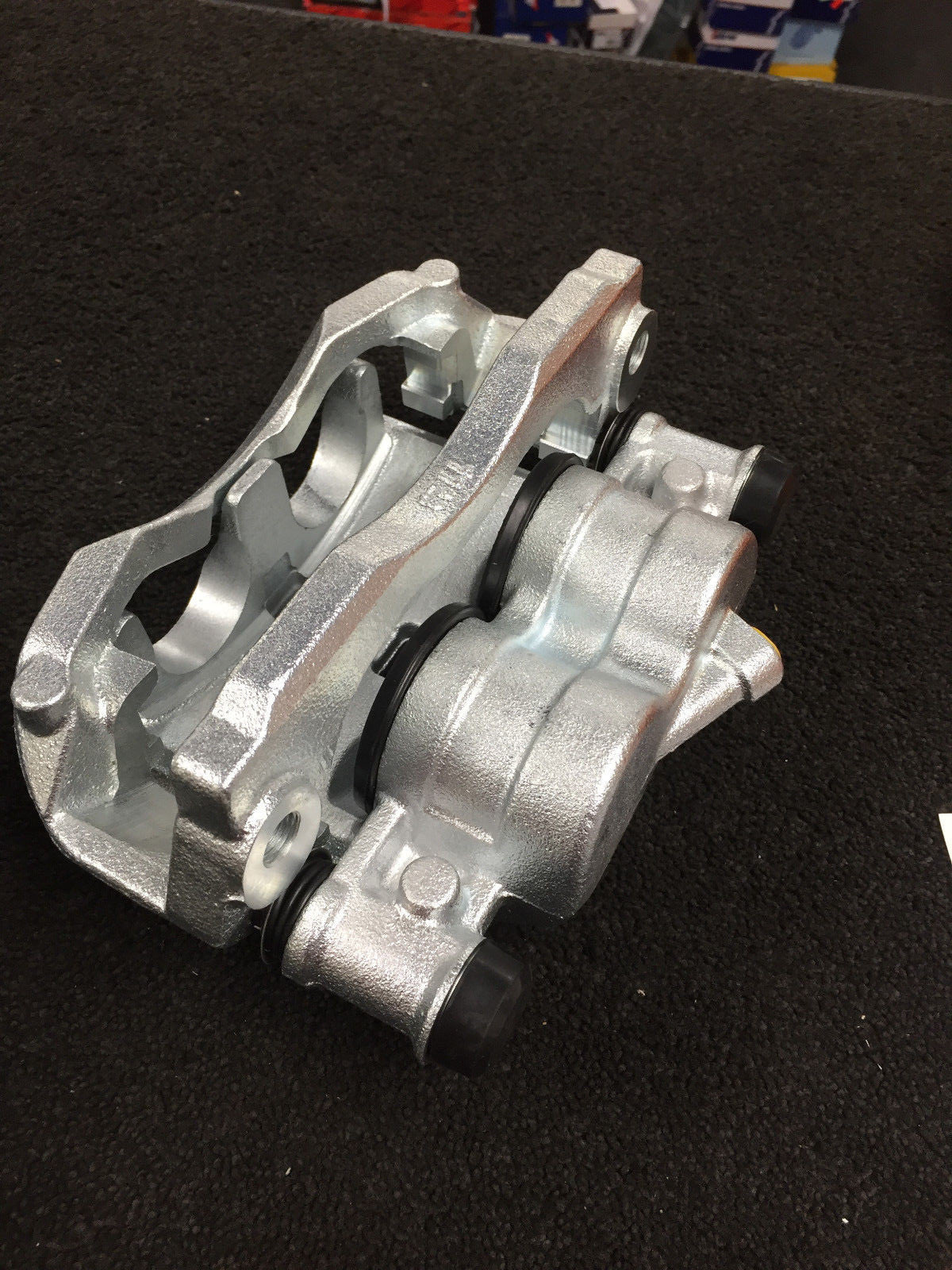 FOR  IVECO DAILY 50C11 50C17 1999-06 FRONT BRAKE CALIPER LH RH PAIR 290X22MM