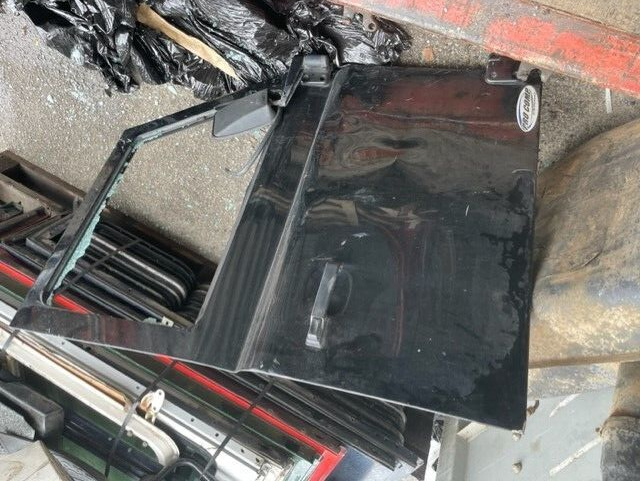 FRONT DRIVER SIDE OS RH DOOR LAND ROVER DEFENDER 90 110 TDI TD5 BLACK