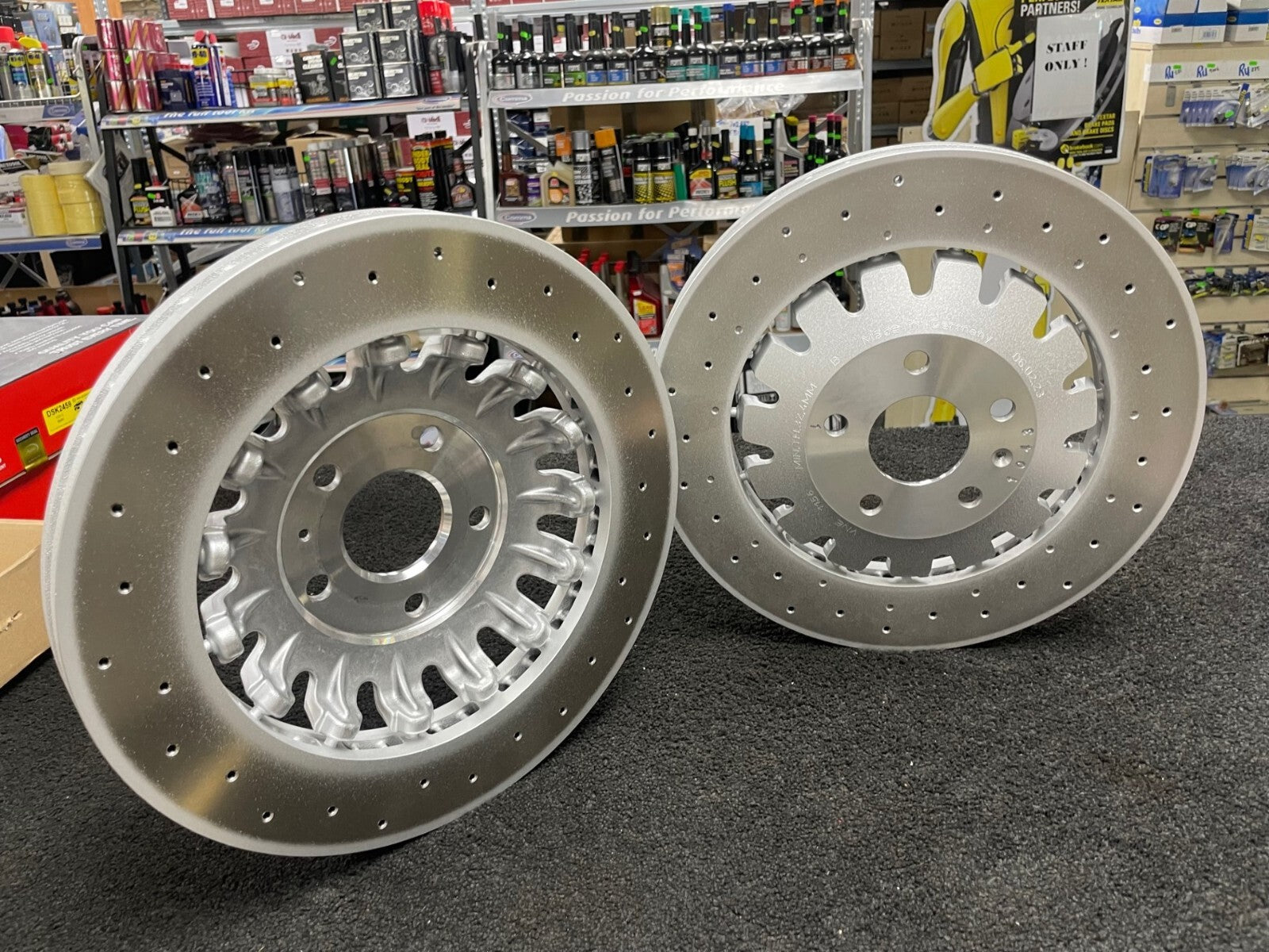 AUDI RS3 SALOON 2016 ON 2 FRONT BRAKE DISC  8V0615301R NEW MADE IN GERMANY