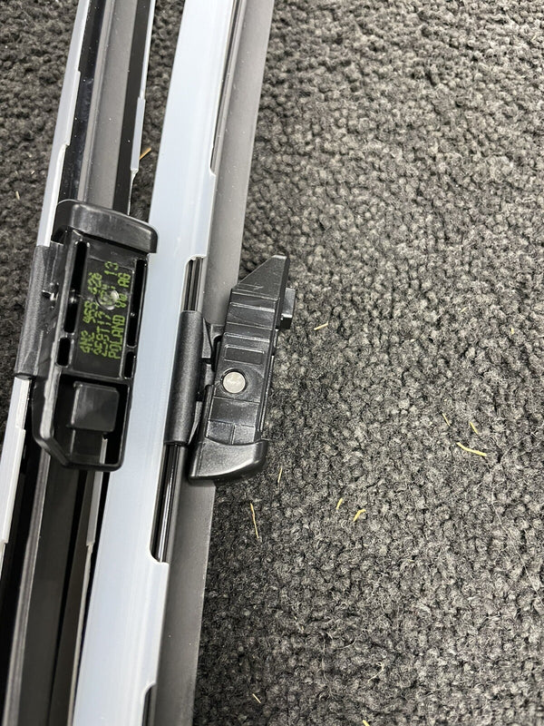 AUDI A8 2018 ON FRONT WIPER BLADES (PAIR) 4N2998002 GENUINE AUDI 