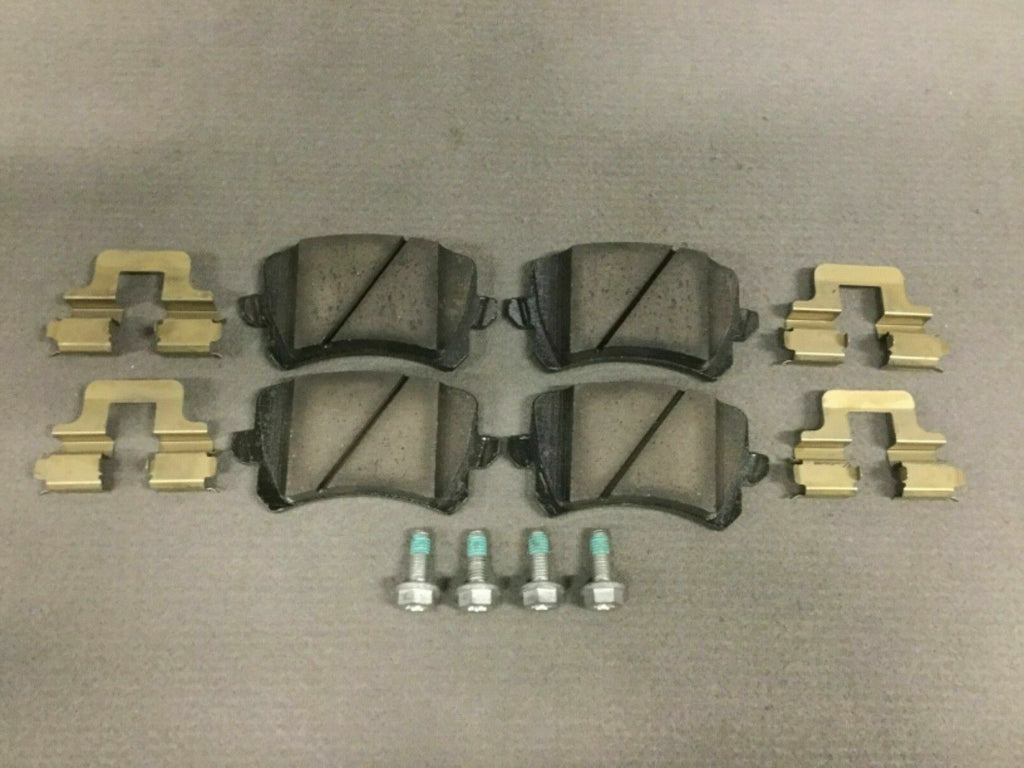 AUDI A6 C6 4F Q3 PASSAT CC TIGUAN TFSi TDi AVANT REAR BRAKE PAD 3AA698451A
