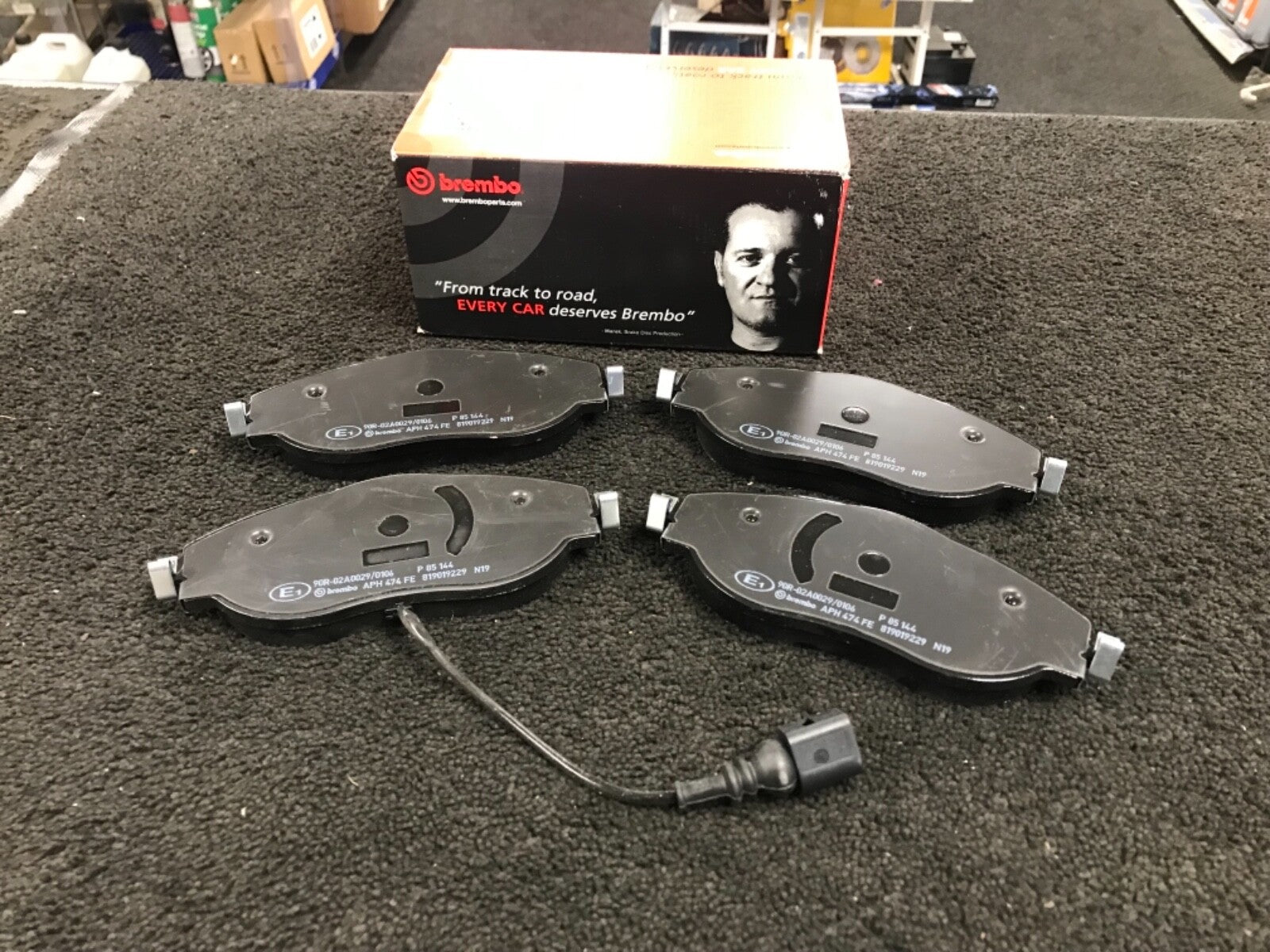 GOLF MK7 Club sport edition 40 BRAKE DISC PAD BREMBO DRILLED GROOVED FRONTREAR