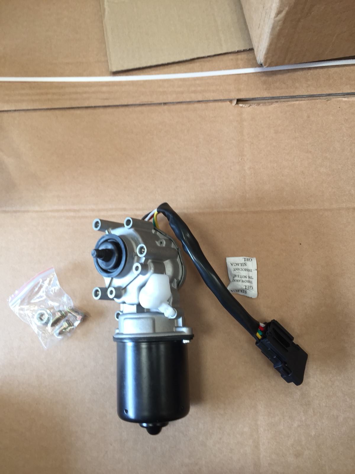 WIPER MOTOR FIT FOR  RENAULT TRAFIC VAUXHALL VIVARO NISSAN PRIMASTAR RHD ONLY  