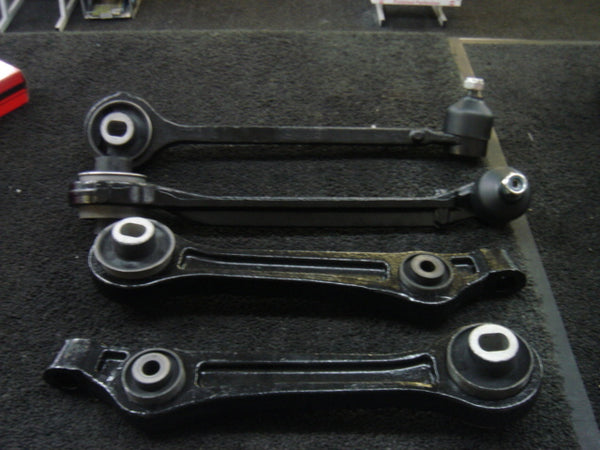 FOR CHRYSLER 300C 3.0TD 3.5 5.7 RWD 4 FRONT SUSPENSION TENSION CONTROL ARMS 
