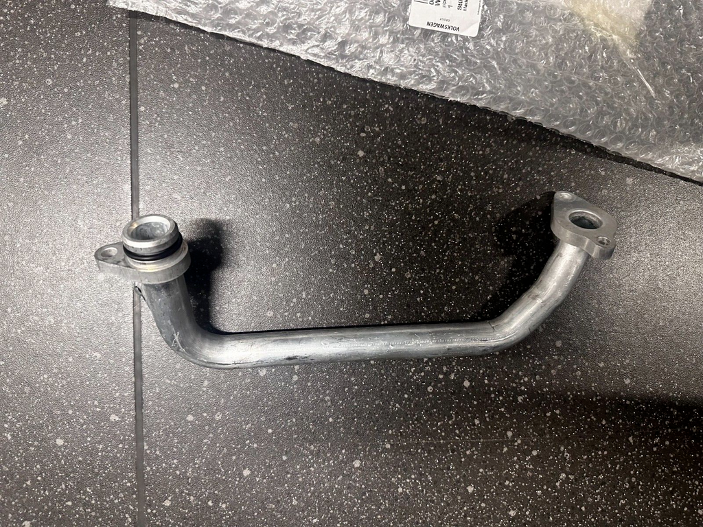 AUDI A4 S4 A5 S5 Q5 RS4 RS5 3.0LTR WATER COOLANT PIPE 06M121071J GENUINE