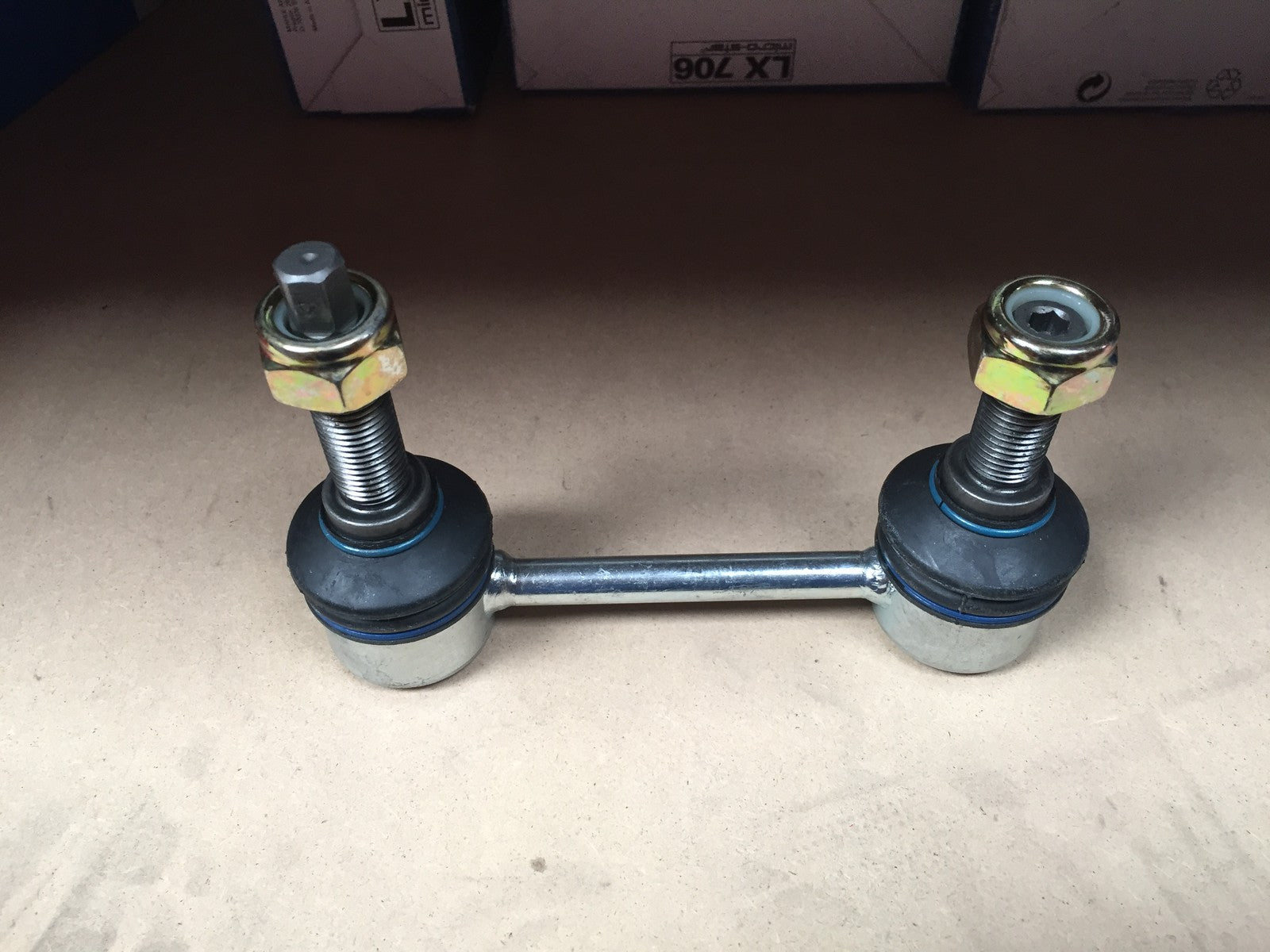 FORMERCEDES W164 W166 W251 ML R C-LASS REAR  ANTI ROLL BAR LINK STABALISER LINK 