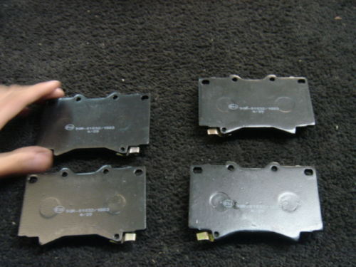 LANDCRUISER AMAZON 4.2TD VX GX UJZ100 98-06 BRAKE PADS FRONT SET BOTH SIDES