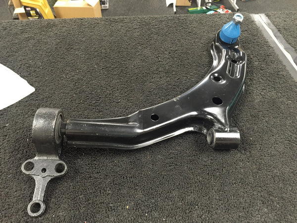 FOR NISSAN ALMERA N16 1.5 1.8 2.0 2.2DCI RH LOWER WISHBONE SUSPENSION ARM NEW