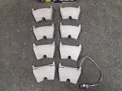 O.E QUALITY AUDI TT RS3 2.5 8V 2015 ON FRONT BRAKE PADS FOR BREMBO CALIPERS