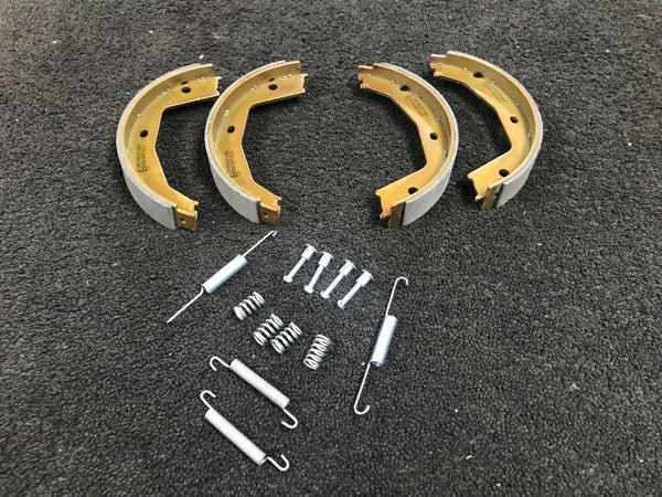 FOR JAGUAR XJ6 XJ8 XJS XJR XK8 XKR REAR HANDBRAKE PARKING SHOE  FITTING KIT 
