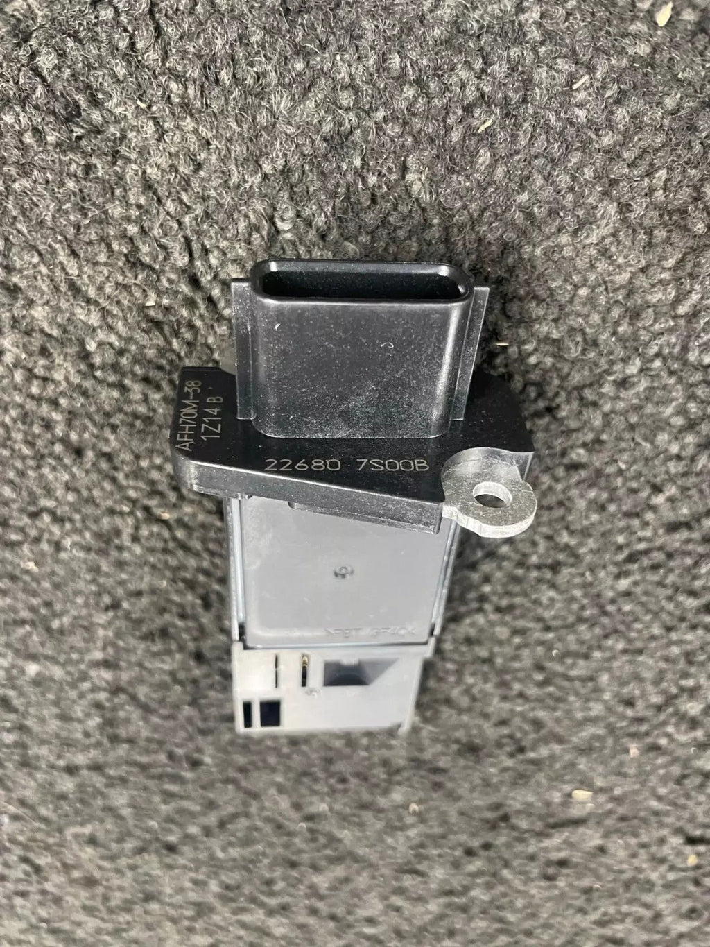 GENUINE AIR FLOW MASS SENSOR FOR NISSAN INFINITI SUZUKI