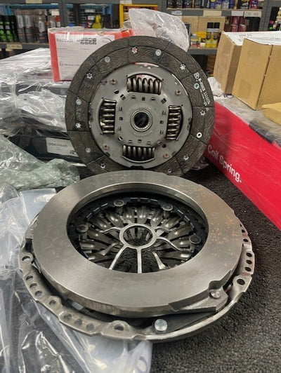 CLUTCH KIT 2 PCE TRANSIT 2.4TDCI RWD 2006-12 6 SPEED SOLID FLYWHEEL  1528774