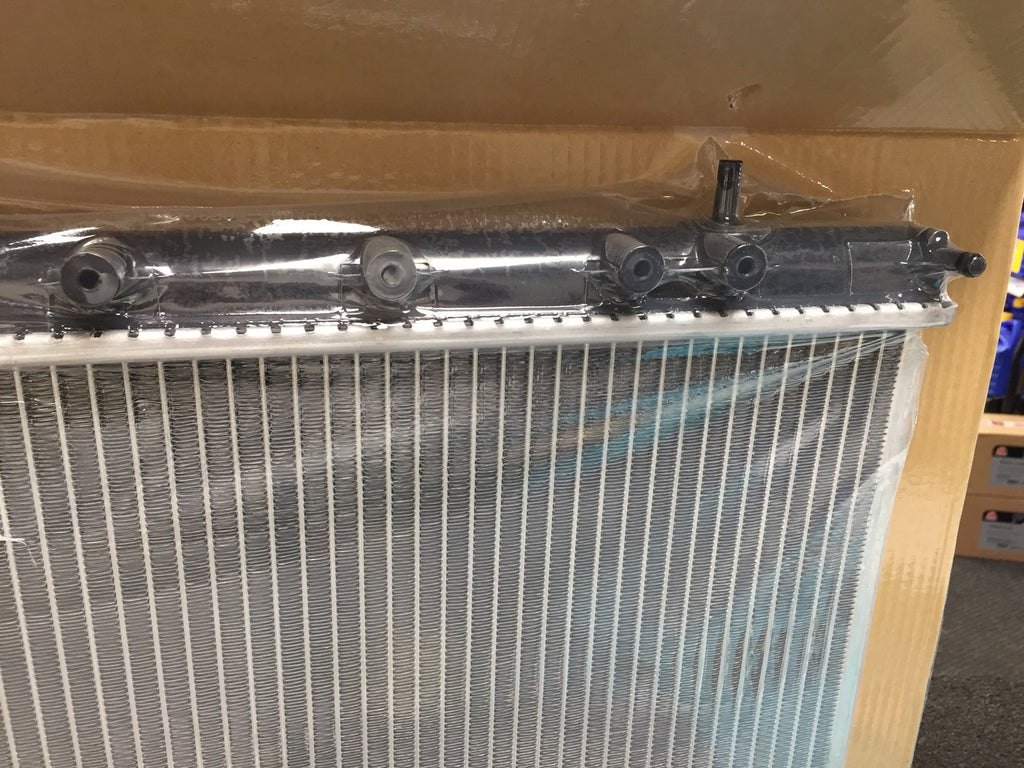 FOR SUBARU IMPREZA BUGEYE WRX 2.0TURBO BUGEYE RADIATOR FITS SALOON ESTATE MODEL