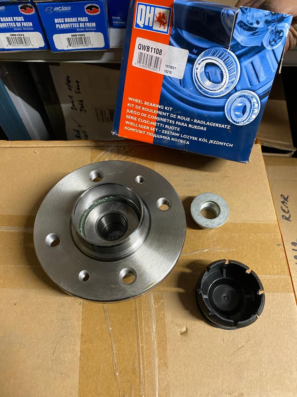 FOR RENUALT LAGUNA MK1  ESTATE 306 CABRIOLET REAR WHEEL BEARING HUB QWB1108