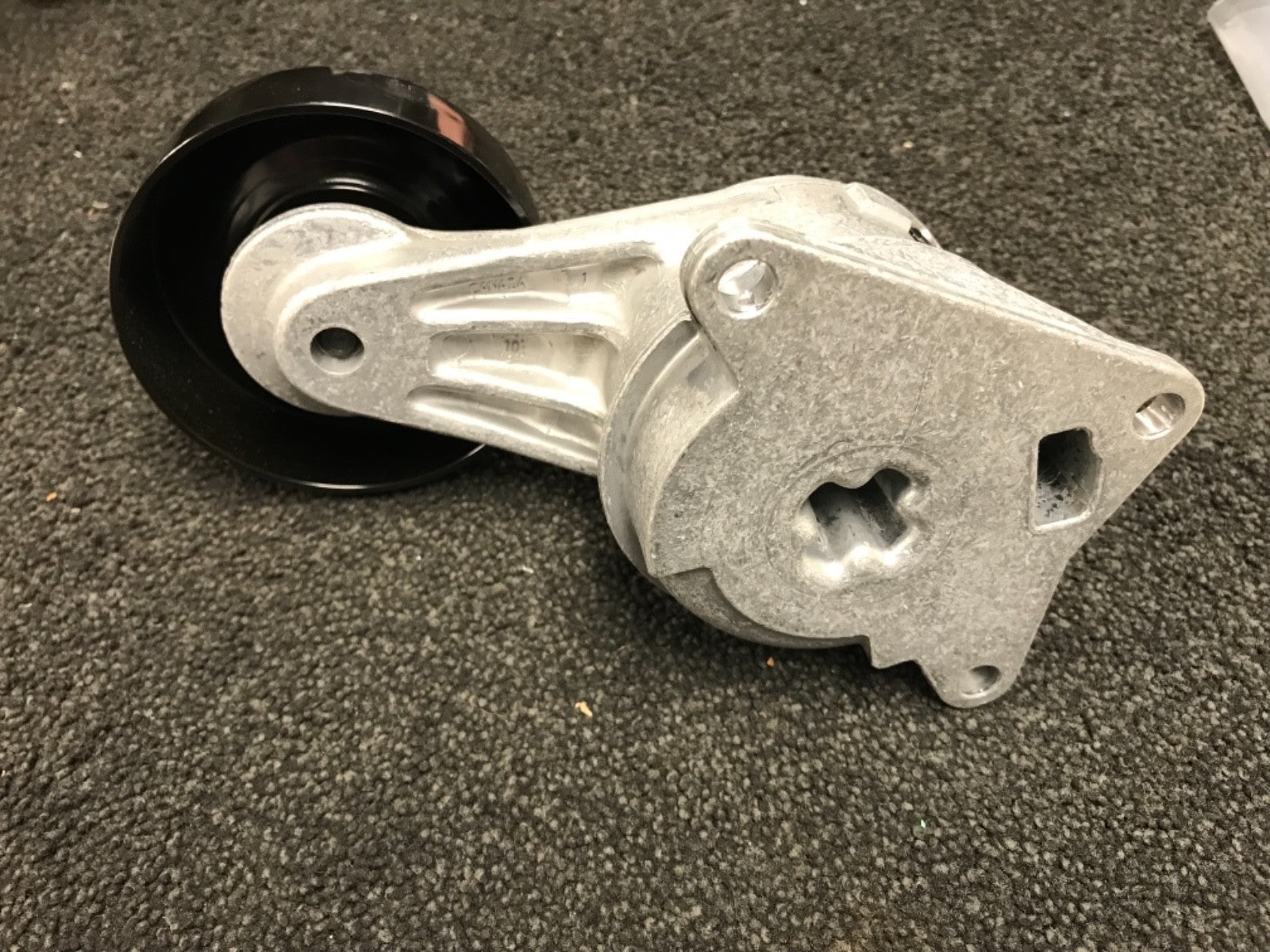 For Lexus GS300 IS300 SC300  Tensioner with Pulley + belt