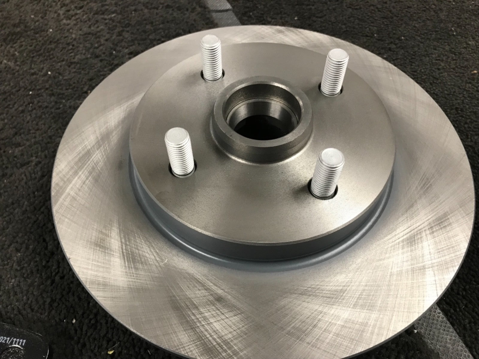 FOR TOYOTA SERA 1.5i  EXY10 REAR BRAKE DISCS &  BRAKE PADS PADS