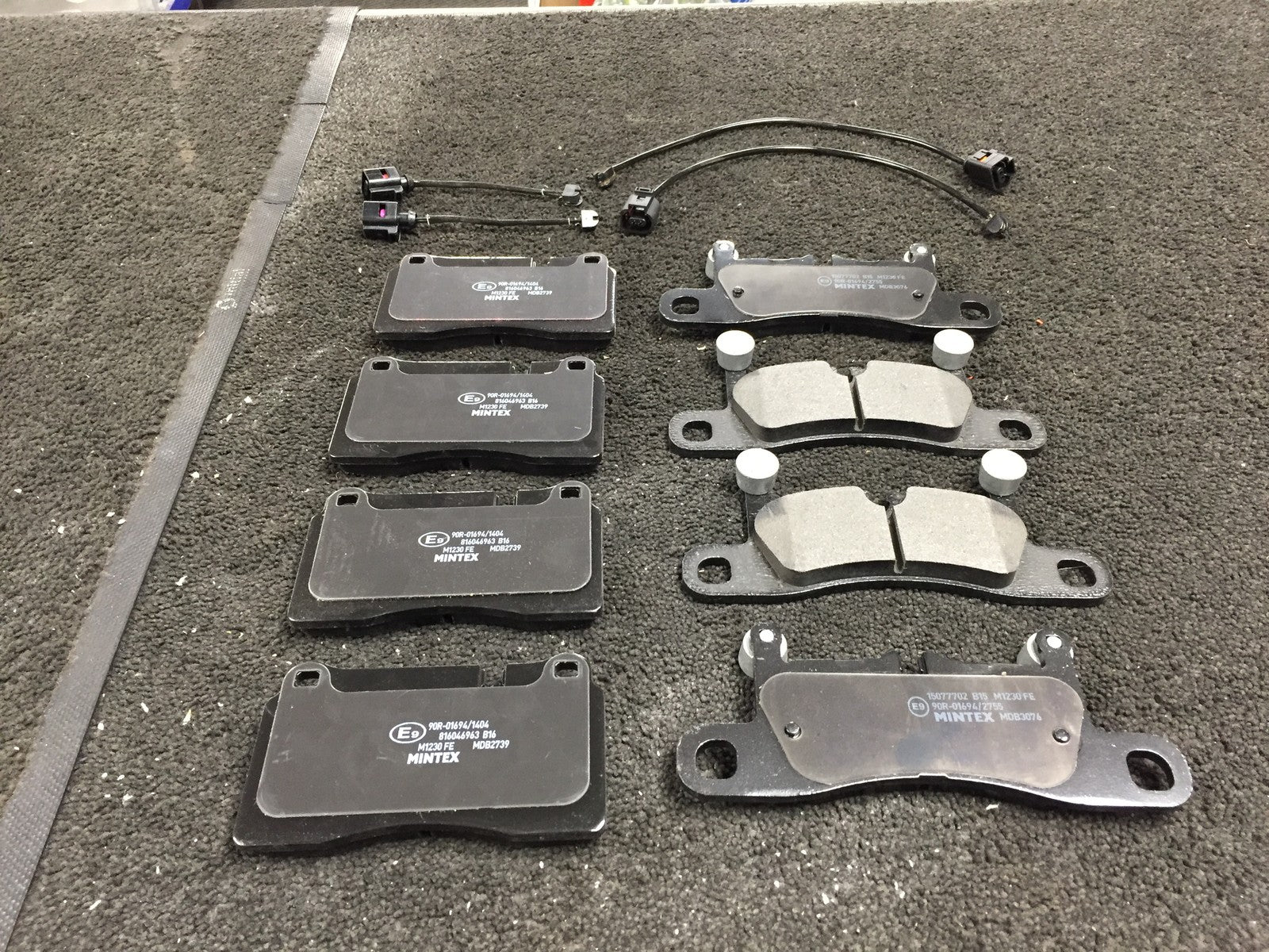  VW TOUAREG ALTITUDE 3.0TDi 4.2 V6 MINTEX ORIGINAL BRAKE PADS FRONT REAR SENSOR 
