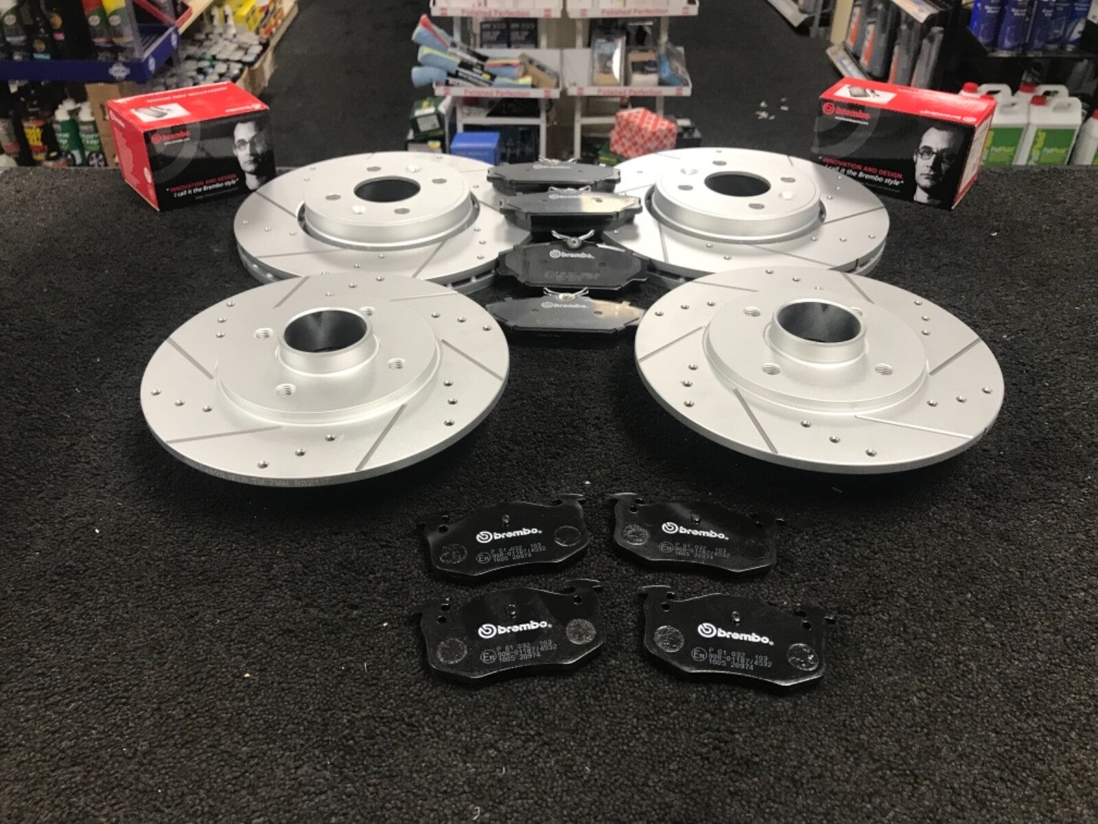 RENAULT CLIO SPORT 172  BRAKE DISC CROSS DRILLED GROOVED BREMBO PADS FRONT REAR