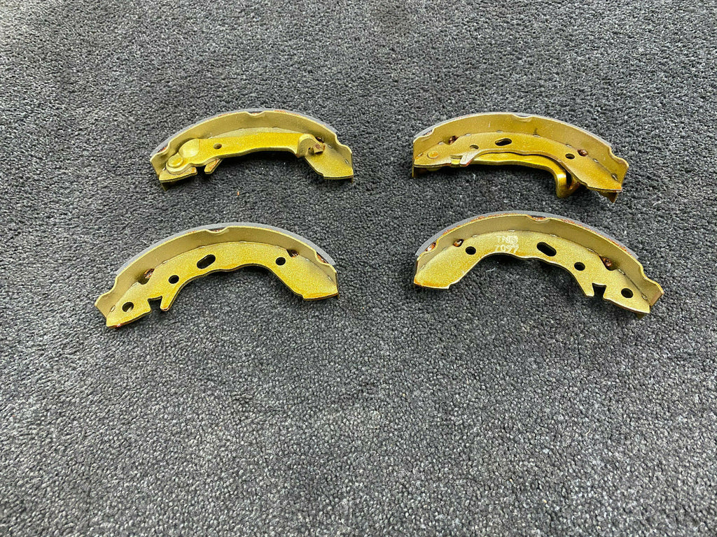 FITS HYUNDAI PONY X1 X2 1.3 X2 1.5 S COUPE 1.5 1990-1996 REAR BRAKE SHOE SET 
