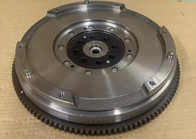 BMW X1 X3 E91 E92 E92 E60 E83 E84 DUAL MASS FLYWHEEL +BOLTS 21207567829 704727