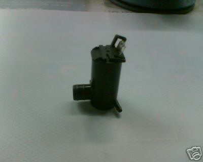 FOR CLASSIC  LEXUS GS300 LS400 LS430 1994-2004 WINDSCREEN WASHER PUMP 2 PIN PLUG