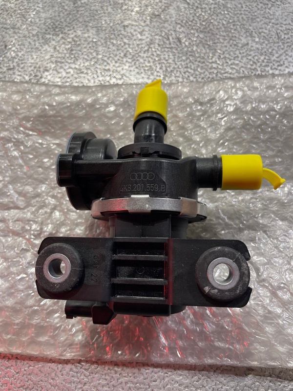 AUDI A6 A7 S6 Q5 TFSI QUATTRO  FUEL PRESSURE REGULATOR 4K8201559B GENUINE NEW