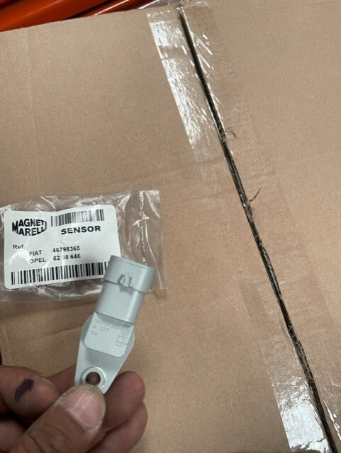 AGILA ASTRA H J COMBO CORSA C D MERVIA TIGRA 1.3CDTi CAMSHAFT POSITION SENSOR