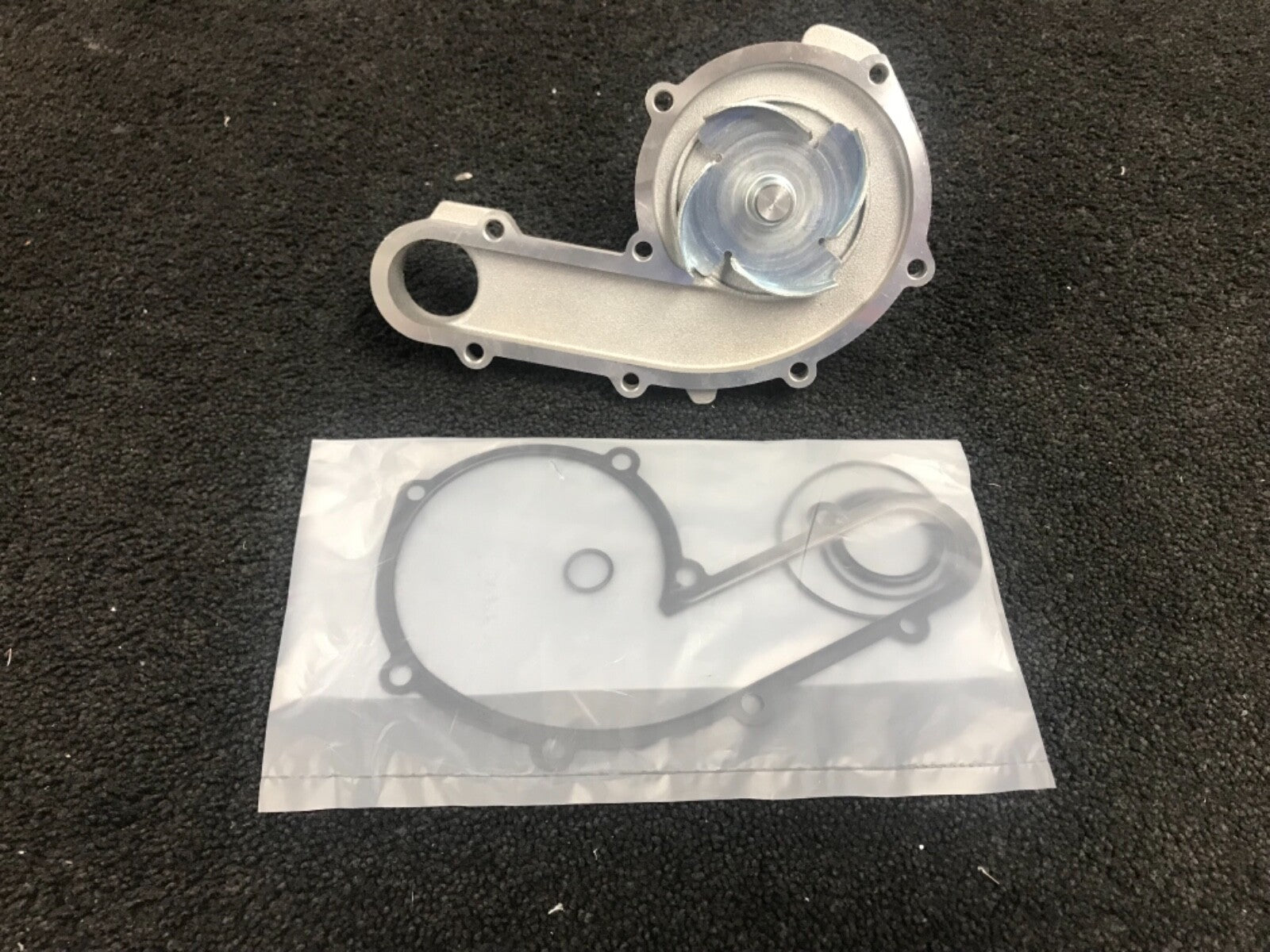 FOR CHRYSLER PT CRUISER 2.2 CRD DIESEL BRAND NEW WATER PUMP 2002-10