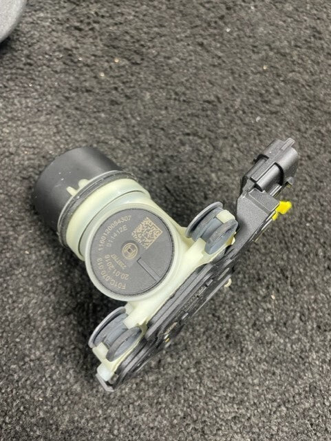 AD BLUE PUMP FOR LANDROVER DEFENDER L663 D200 D240 GENUINE BOSCH