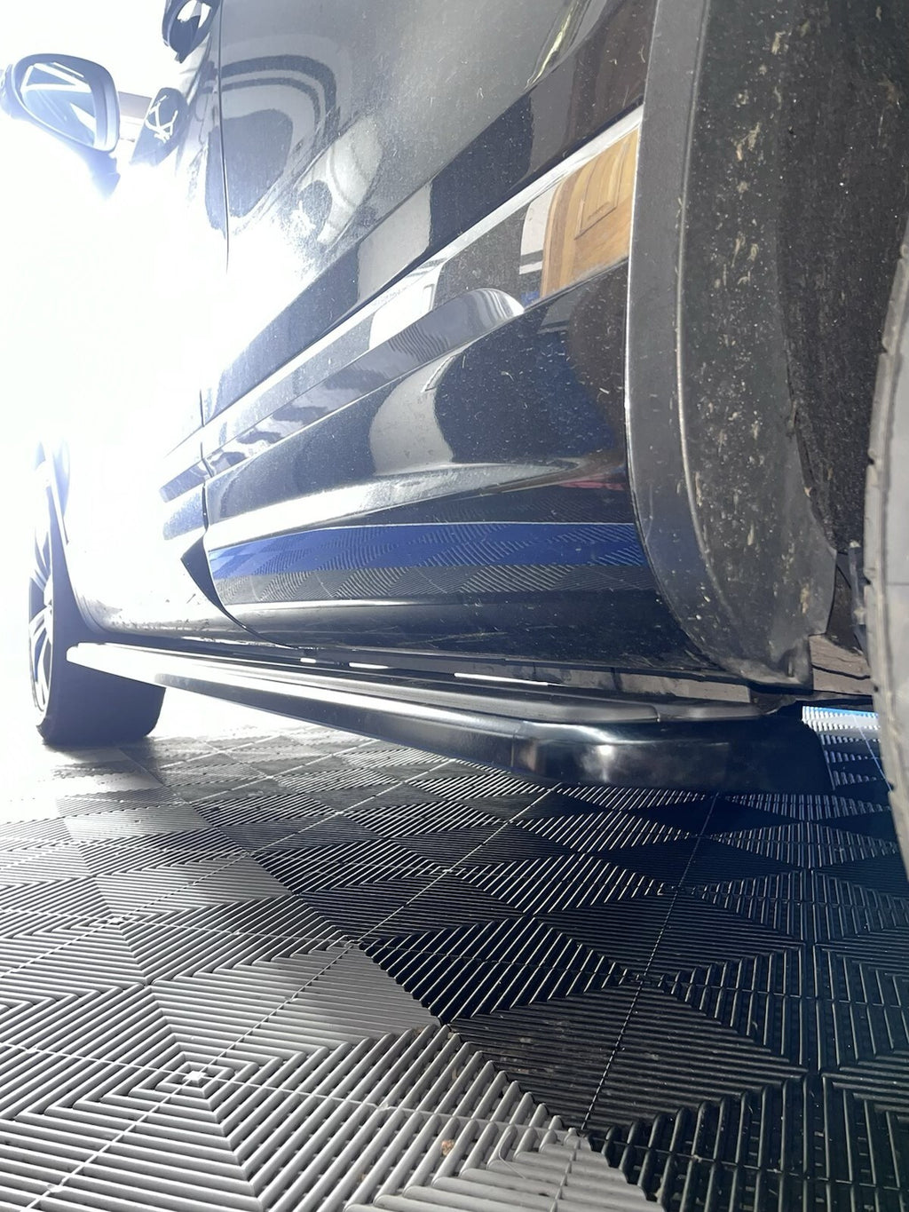GENUINE VOLKSWAGEN TOUAREG MK2 V6 V8 7P 2011-17 RUNNING BOARD SIDE STEPS SILVER