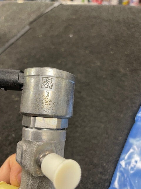 AUDI A5 8T 2.0TDI  163BHP CSUB DIESEL FUEL PRESSURE RAIL 04L089G 04L130764C