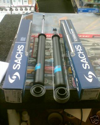 FOR MITSUBISHI CHARIOT SHOCK ABSORBERS GAS REAR PAIR 