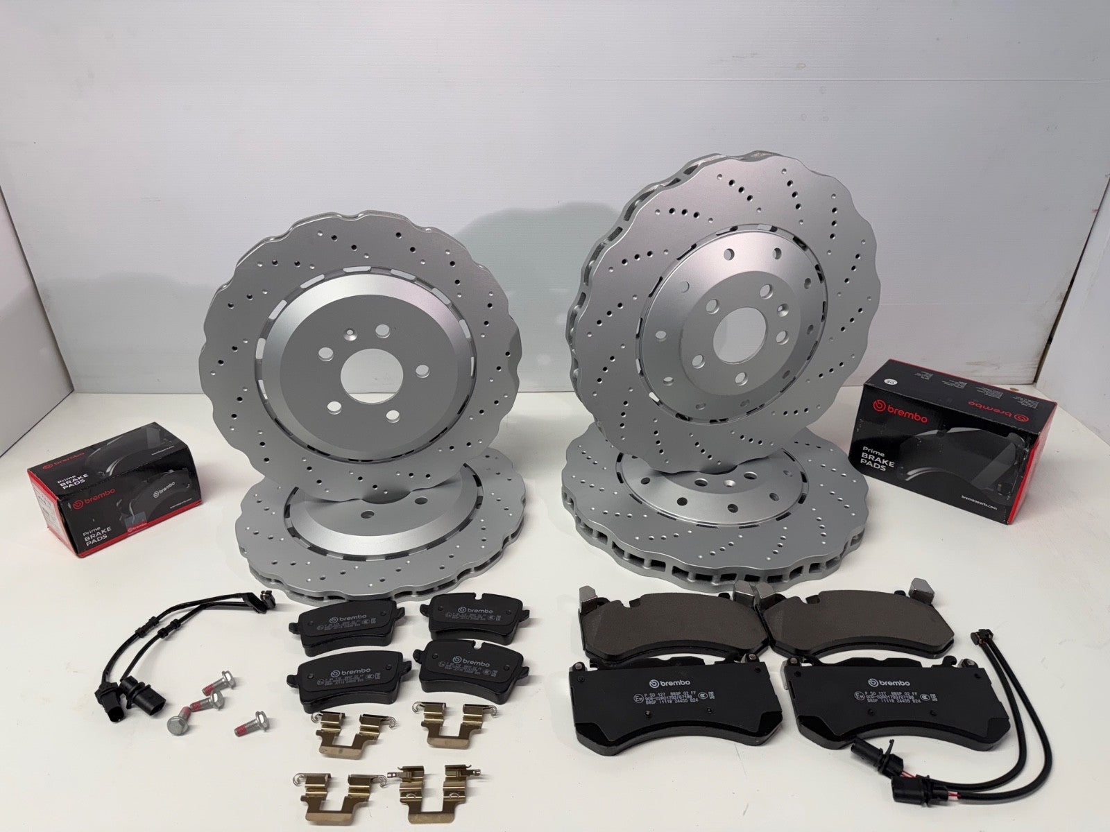 AUDI RS7 QUATTRO 2013-19 BRAKE DISC FRONT REAR + BREMBO BRAKE PAD FULL SET