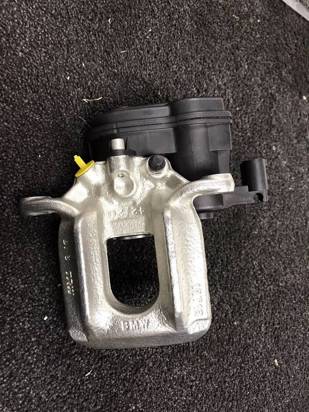 REAR BRAKE CALIPER ELECTRIC LH NS GENUINE BMW X3 X4 xDRIVE F25 F26 G01 G02