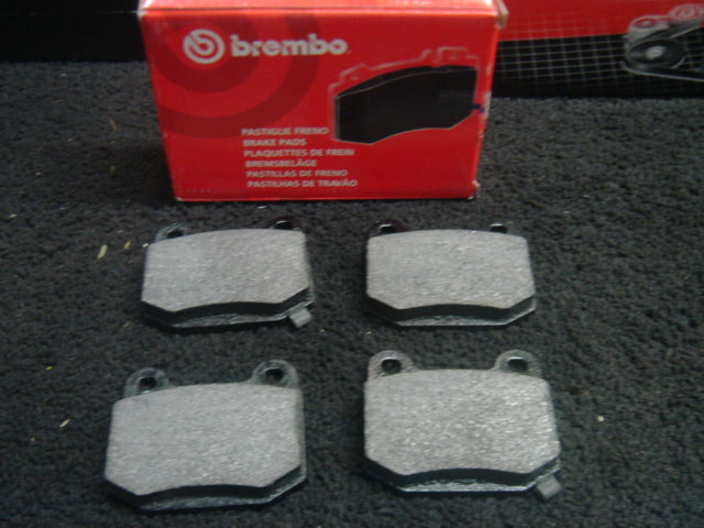 FOR SUBARU IMPREZA WRX STI 2000-2007 BREMBO BRAKE PADS  REAR