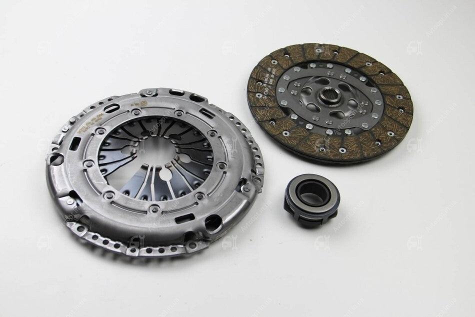 3PCE CLUTCH KIT  VW MULTIVAN TRANSPORTER CARAVELLE  1.9TDI  2.0TDi 2003-2009