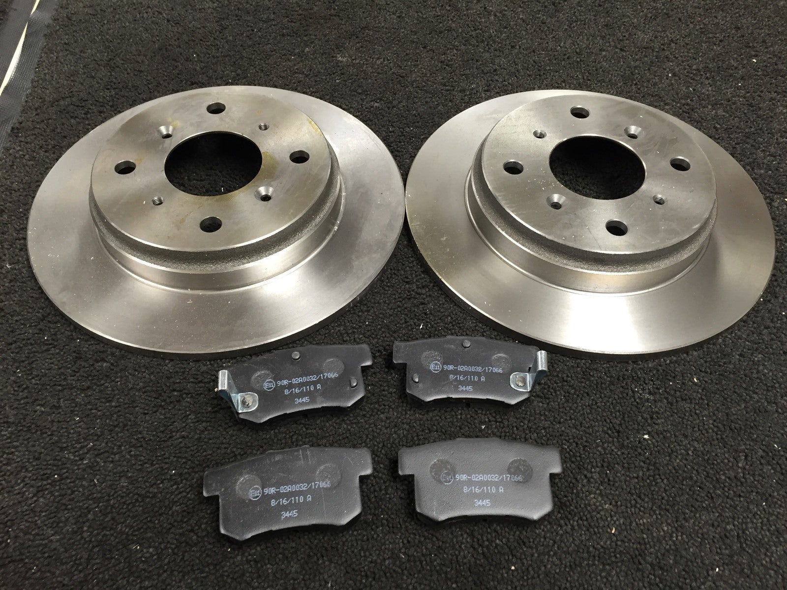 FOR HONDA PRELUDE BB1 BB2 BB3 1992-1997 REAR BRAKE DISCS REAR BRAKE PAD  4 STUD