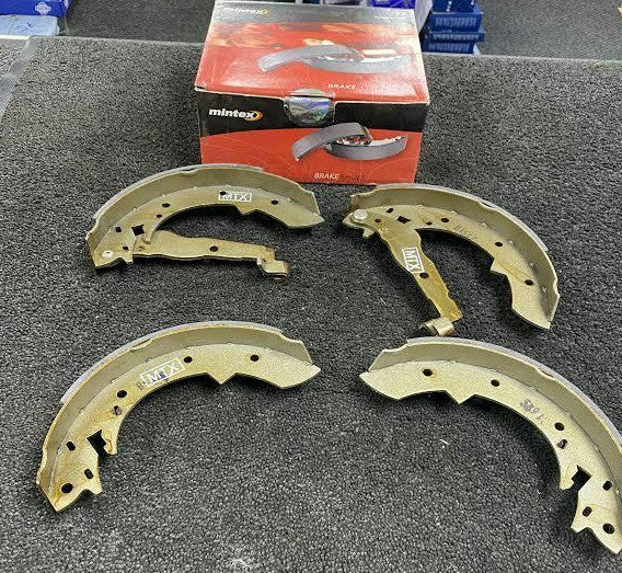 FOR SUZUKI SJ410 SJ413 VITARA VOLVO 360 REAR BRAKE SHOES 226.8X41