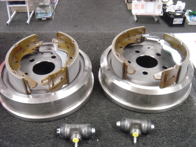 VW CAMPER TRANSPORTER T3 T25 REAR BRAKE DRUM BRAKE SHOE WHEEL CYLINDER