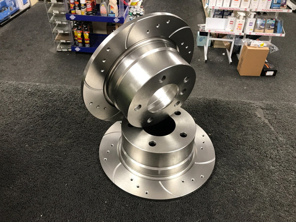 BMW Z3 ROADSTER 2.0 E36 E37 REAR CROSS DRILLED GROOVED REAR BRAKE DISC 272MM