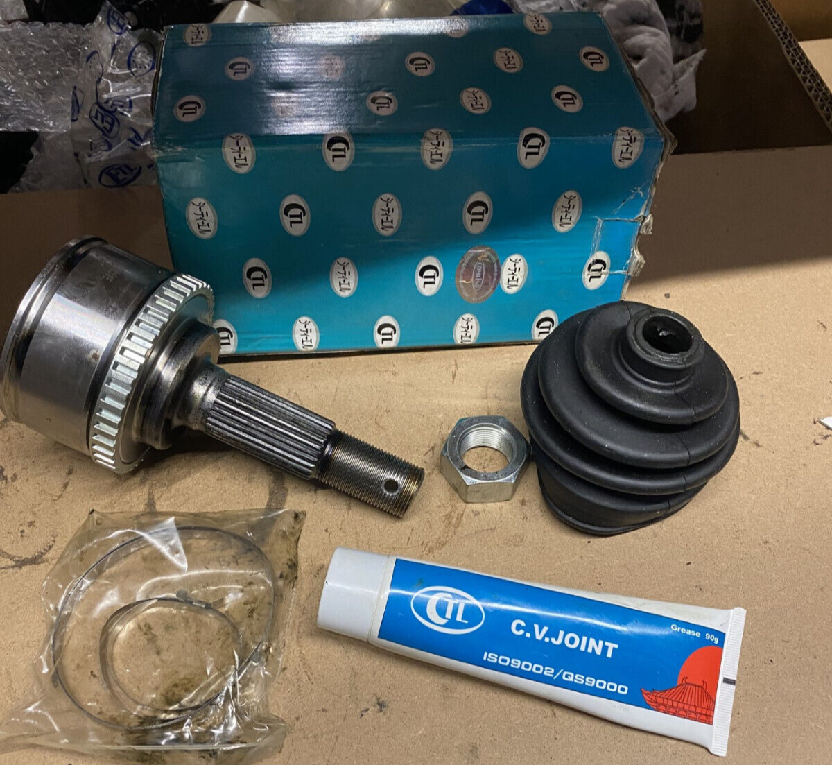 FOR NISSAN PRIMERA 1.6 P11 (10/96-09/99)  OUTER CV JOINT KIT 27/22
