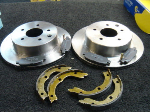 FOR NISSAN X-TRAIL XTRAIL 2001-2006 REAR 2 BRAKE DISCS & PADS & HANDBRAKE SHOES