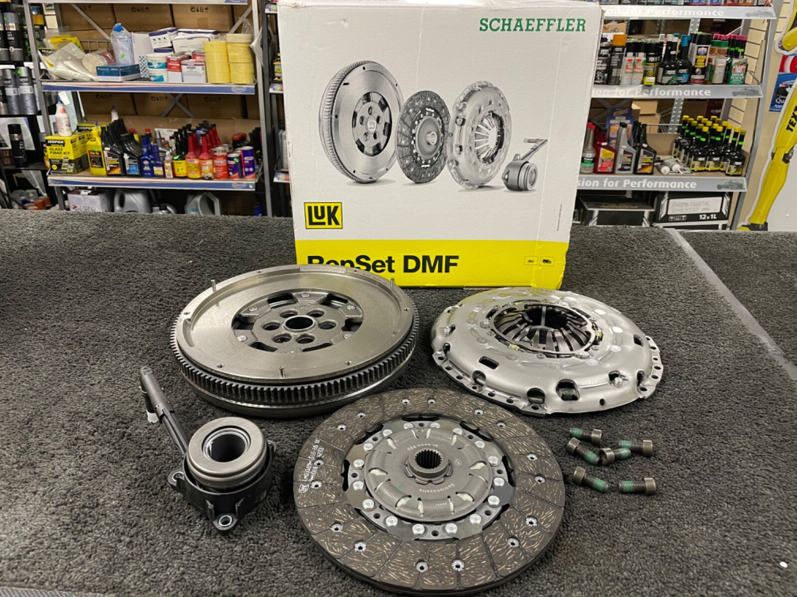 SKODA KAROQ KODIAQ NU7 NS7 2.0TDI  DUAL MASS FLYWHEEL CLUTCH KIT 3PCE