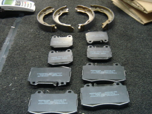 FOR MERCEDES ML270 TD MINTEX BRAKE PADS FRONT REAR HB SHOES